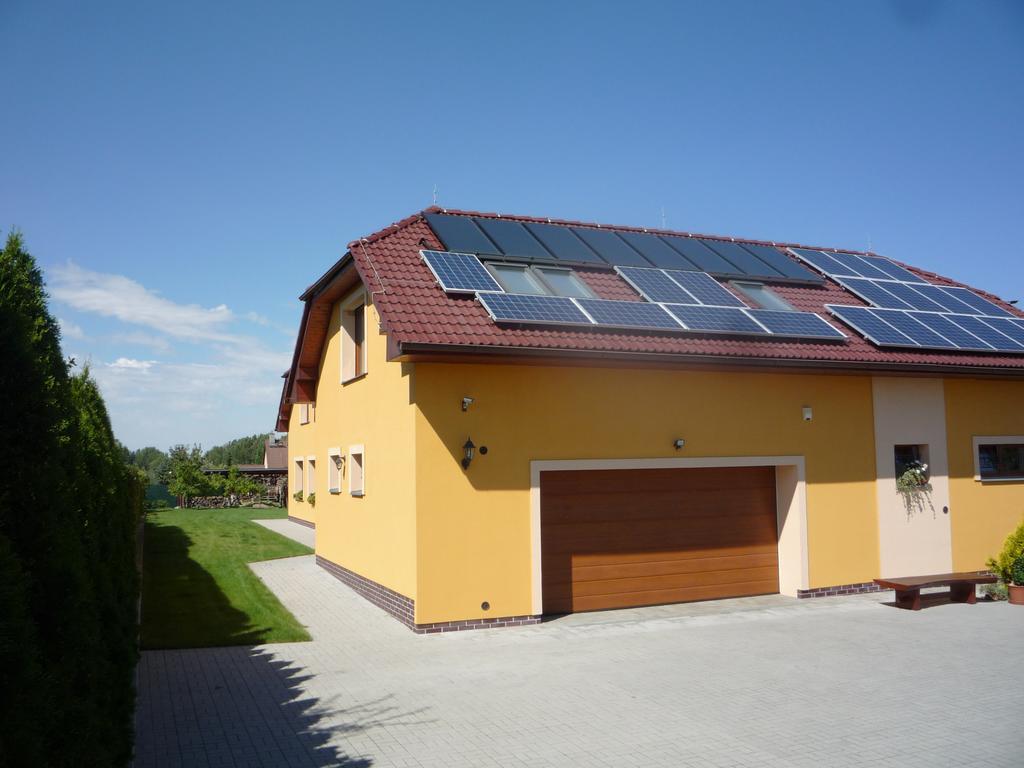 Apartmany Graf Chýně Extérieur photo