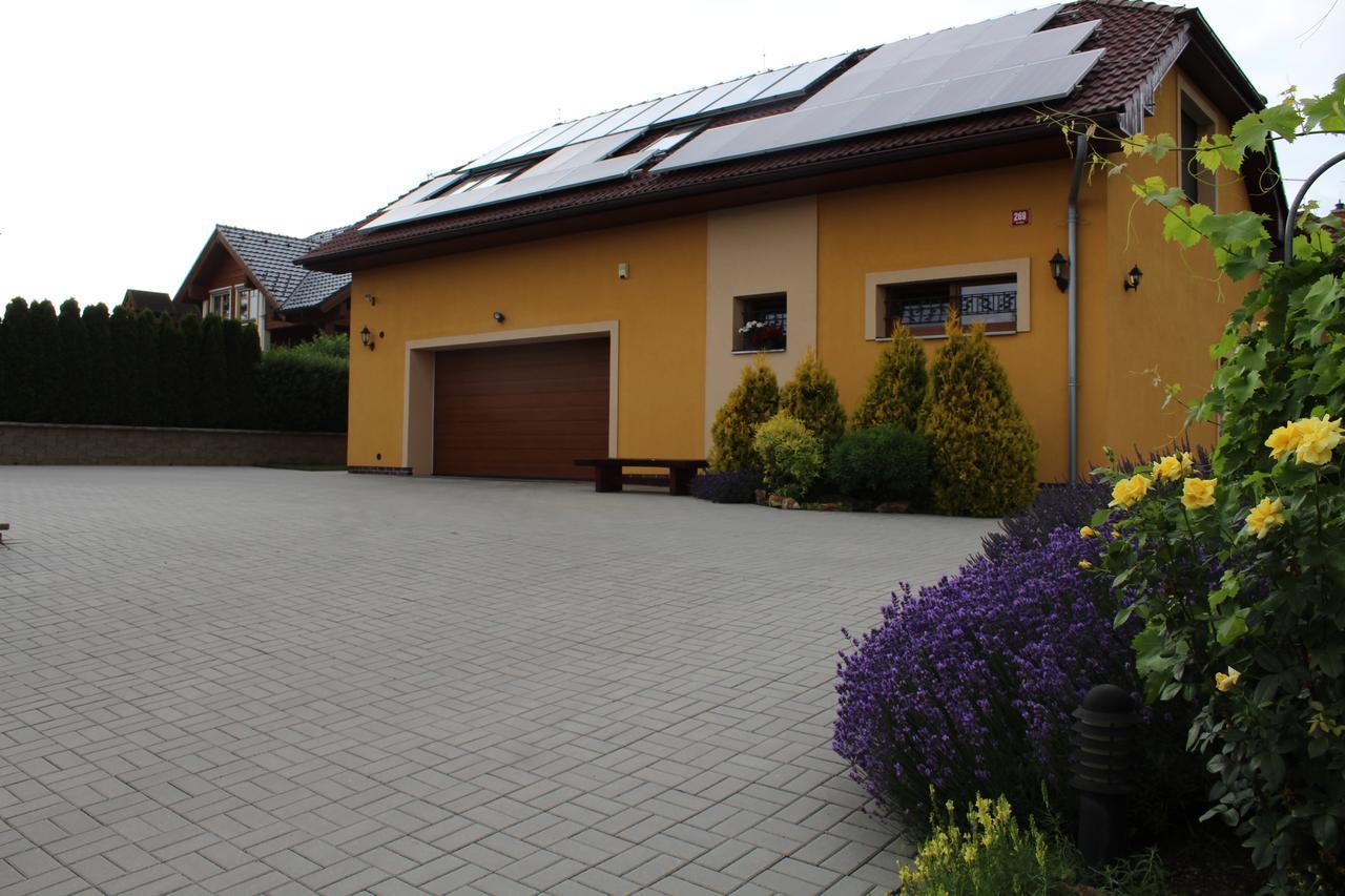 Apartmany Graf Chýně Extérieur photo