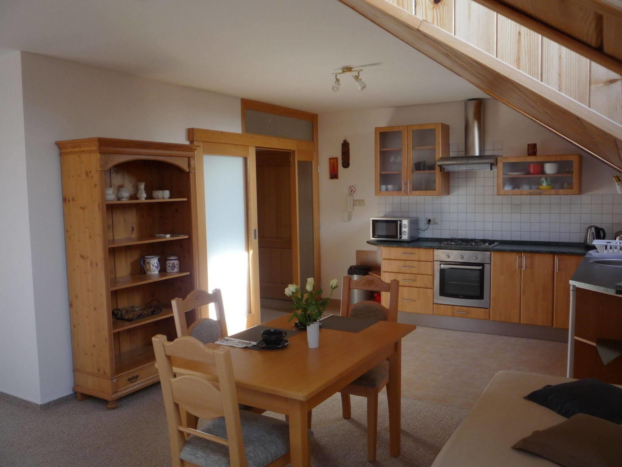 Apartmany Graf Chýně Extérieur photo